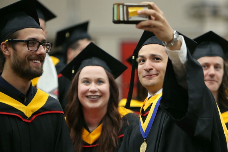 2018 Spring Convocation Photo Gallery University Of Winnipeg News