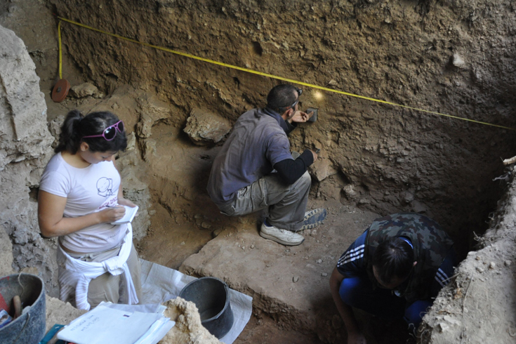 Anthro Cave Excavation 735x